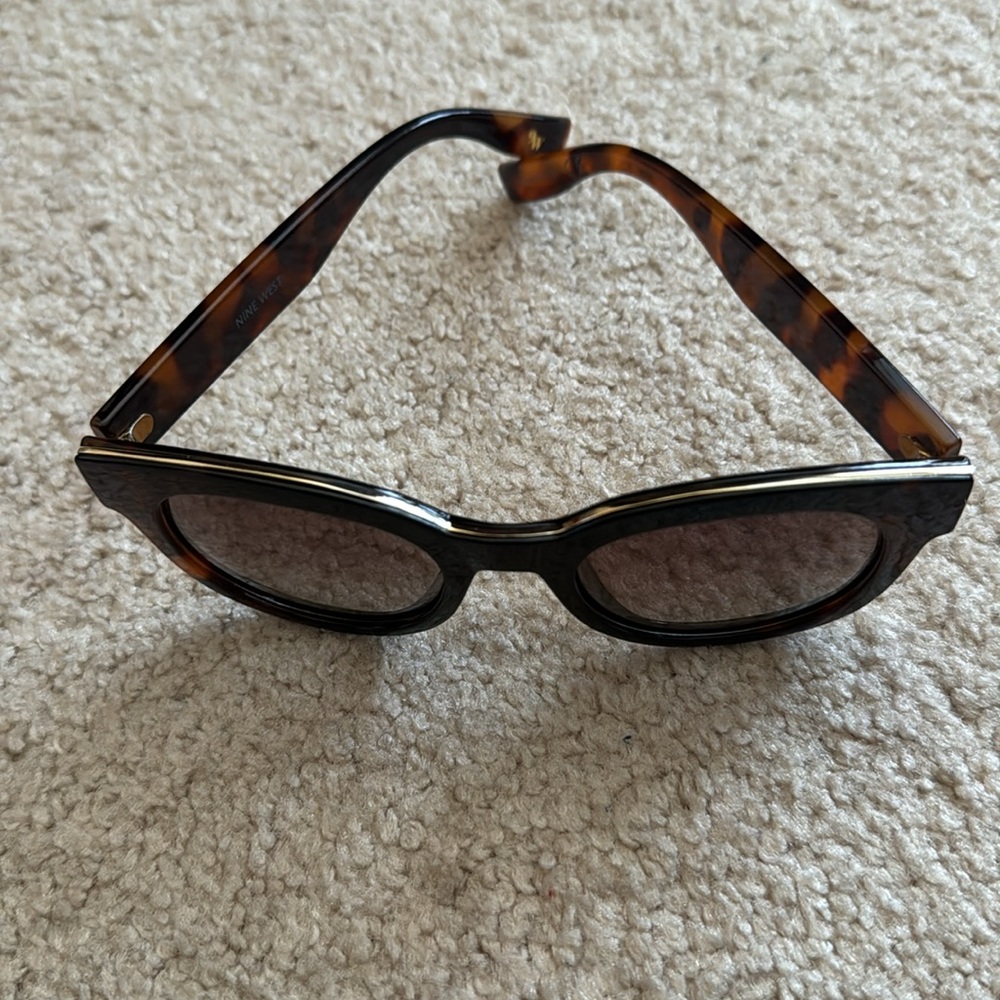 Nine West Tortoise Polarized Sunglasses NWT - Picture 10 of 13